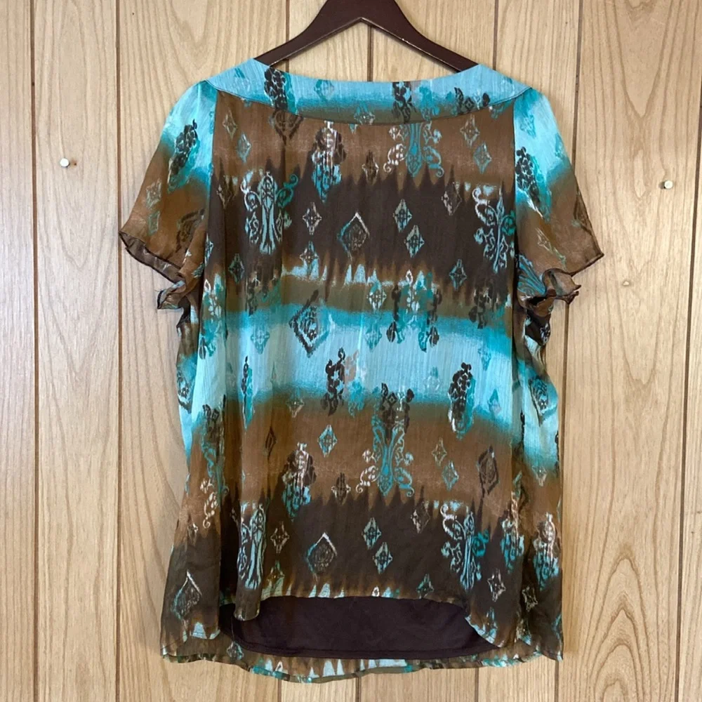 Dressbarn Womens Blouse Brown with Blue pattern - embellished Vneck - Picture 5 of 6